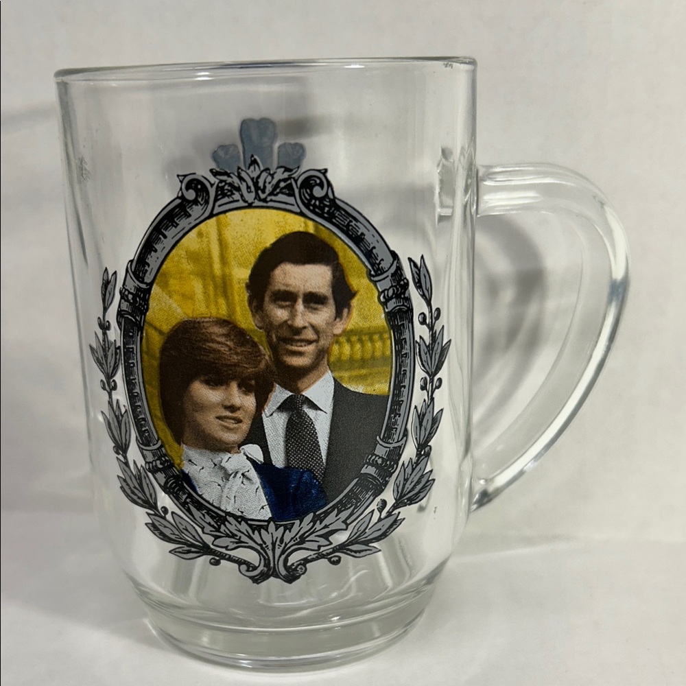 Vintage Glass Mug with Portrait Design
